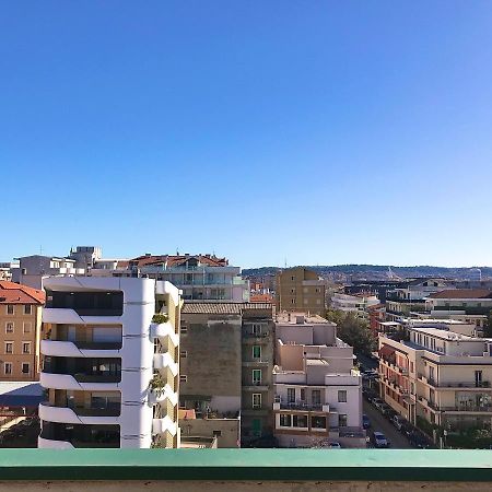 Skyescape Pescara Centro Lägenhet Exteriör bild